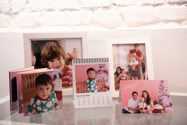 lembranças de natal presentes ensaio natalino com fotos de família em estúdio fotógrafa sp laura alzueta