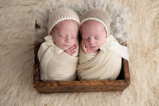 fotografia de recém-nascidos, fotografia newborn, foto de bebê, ensaio newborn, ensaio newborn com gêmeos