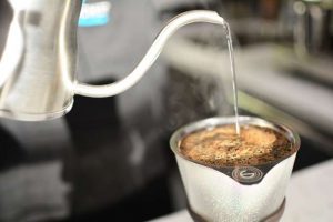 pour-over-kettle-for-precise-water-pouring-into-a-Portland-coffee-maker-700