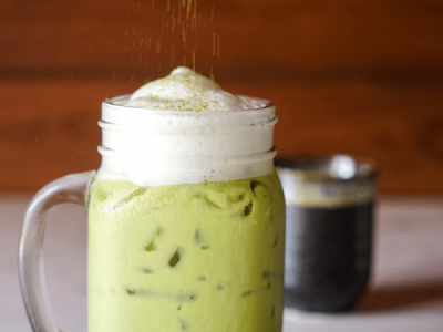 GROSCHE Iced Matcha Green Tea Latte