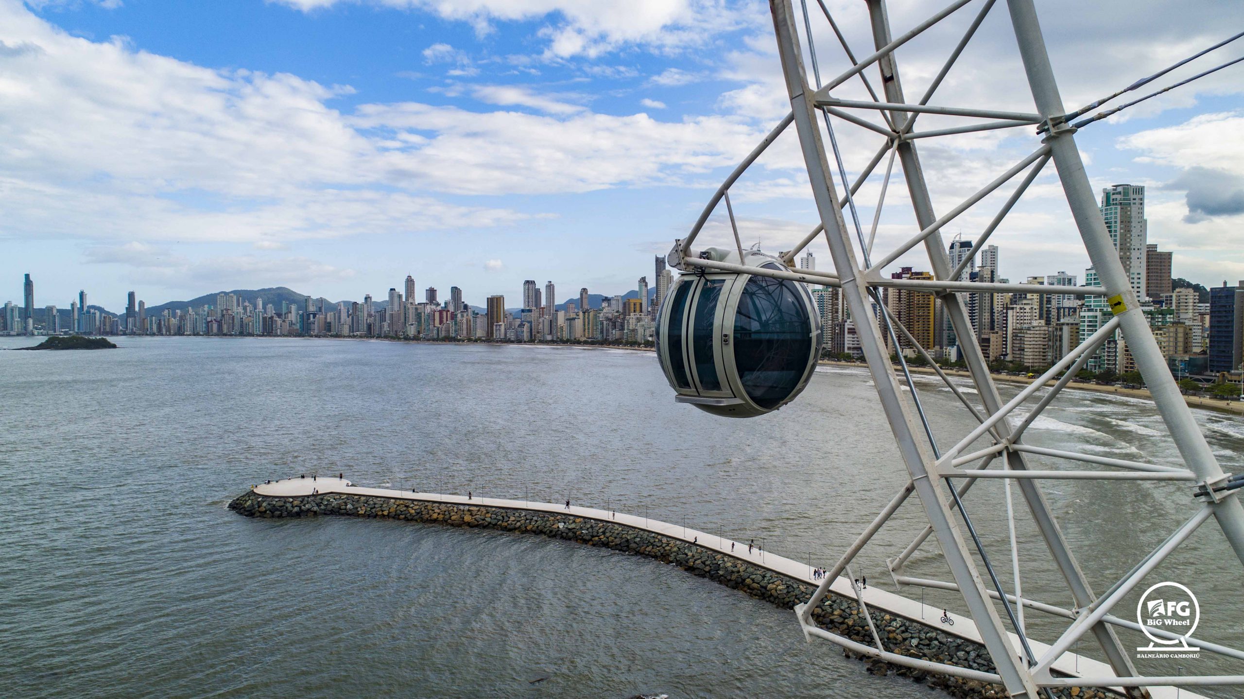 Roda-gigante e Big Tower começam a funcionar neste sábado na