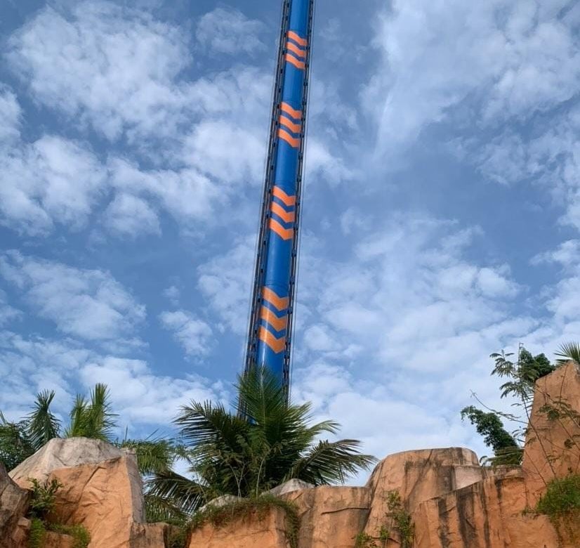 Big Tower do Beto Carrero de volta em breve, com novo visual. #ferias