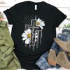 Faith Flag Daisy T-Shirt - Bible Verse Shirt - Scripture Shirt For Women