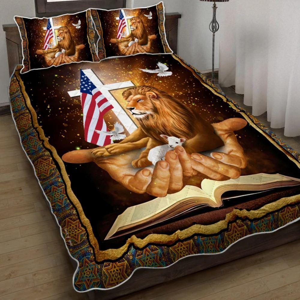 Jesus The Lamb And The Lion Patriot Quilt Bedding Set – Christian Gift For Believers Jesus The Lamb And The Lion Patriot Quilt Bedding Set – Christian Gift For Believers
