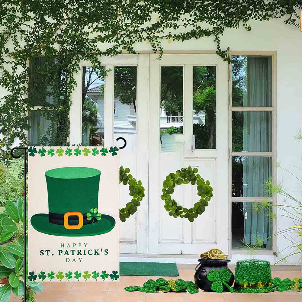 St Patrick’s Day Flag, Green Hat Shamrocks Bordered Happy St Patrick’s Day Lucky Gift For St Patrick Day, St Patrick’s Day Garden Flag