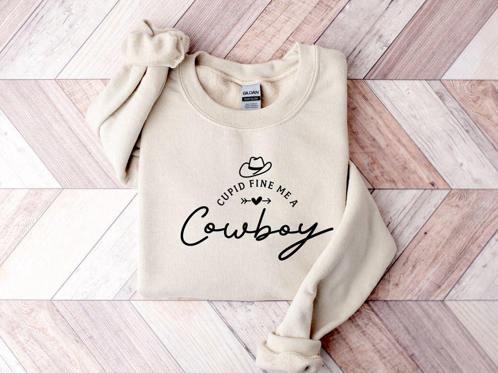 Valentines Sweatshirt, Cupid Find Me A Cowboy Sweatshirt, Howdy Shirt, Cowboy Sweatshirt, Womens Valentines Sweatshirt