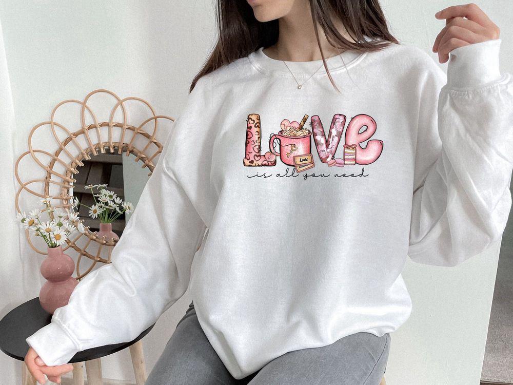Valentines Sweatshirt, Love Valentines Sweatshirt, Love Sweatshirt, Couple Sweatshirt, Womens Valentines Sweatshirt