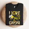 I Love Being Called Nana Daisy Flower Cute Mothers Day Sweatshirt, Mother Sweatshirt, Sweatshirt For Mom, Mum Sweatshirt