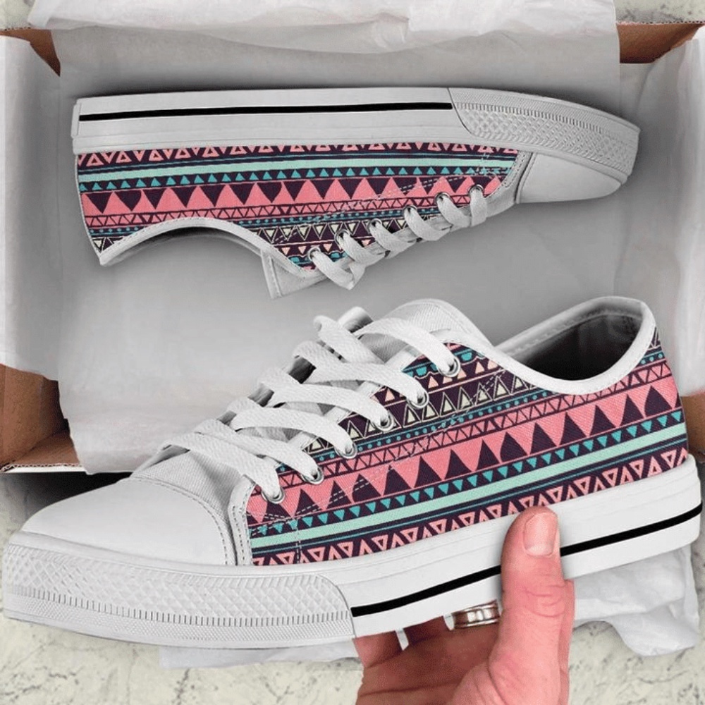 Aztec Pattern Tennis Low Top Shoes, Low Top Designer Shoes, Low Top Sneakers