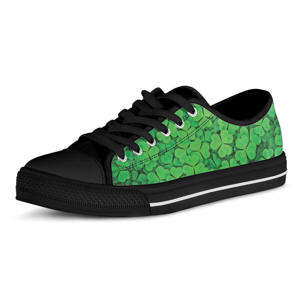 Green Clover St. Patrick’s Day Print Black Low Top Shoes, Low Top Designer Shoes, Low Top Sneakers