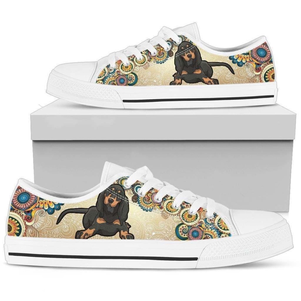 Stylish Black and Tan Coonhound Women Low Top Shoes, Low Top Designer Shoes, Low Top Sneakers Stylish Black and Tan Coonhound Women Low Top Shoes, Low Top Designer Shoes, Low Top Sneakers