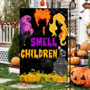 Three Witches Halloween I Smell Children Flag MLN566F Flagwix Halloween Flag Halloween Garden Flags Halloween House Flags 4 kqcies.jpg