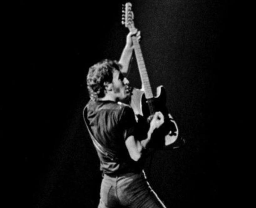 Accessories are the finishing touches that can make or break your Bruce Springsteen costume Accessories are the finishing touches that can make or break your Bruce Springsteen costume