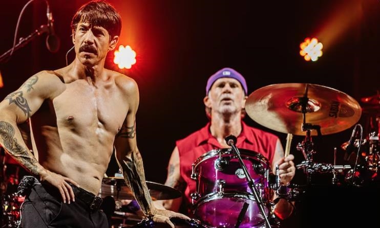 Hats are particularly crucial for replicating the look of Chad Smith Hats are particularly crucial for replicating the look of Chad Smith