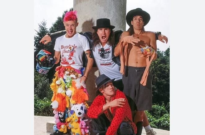 Local rock clubs and dive bars often host themed nights dedicated Local rock clubs and dive bars often host themed nights dedicated