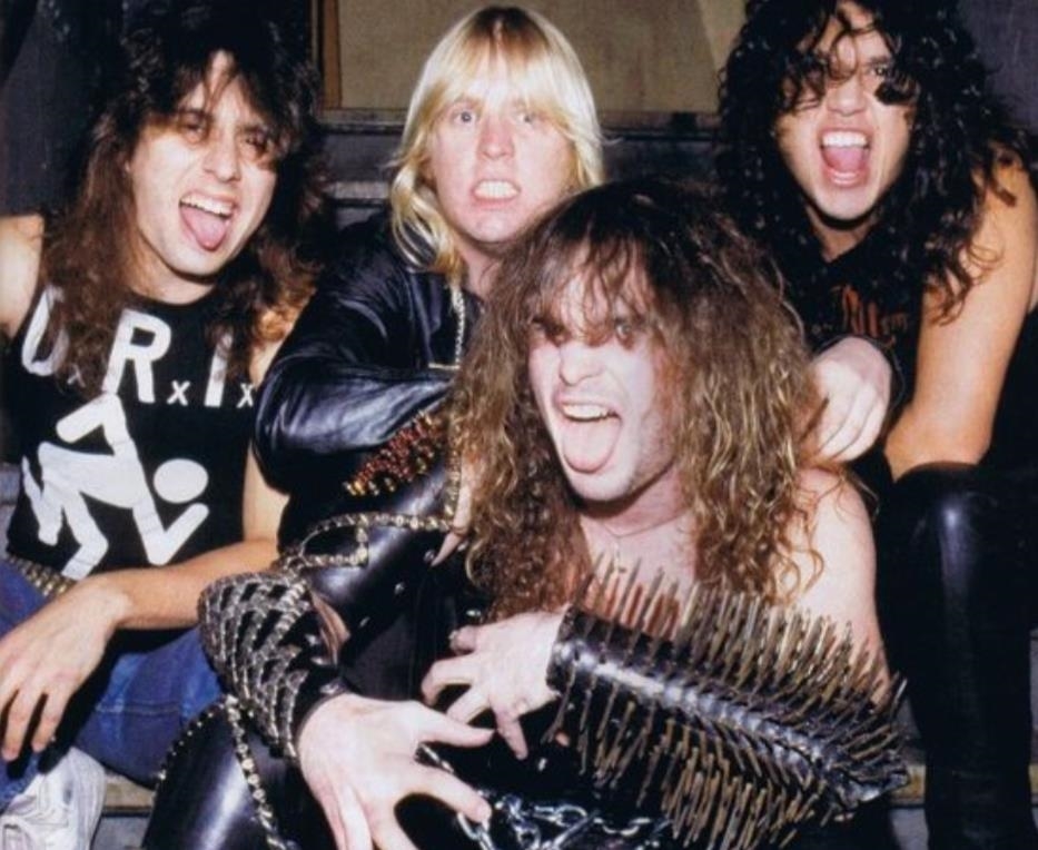 The lips play a significant role in balancing the intensity of your eye makeup The lips play a significant role in balancing the intensity of your eye makeup