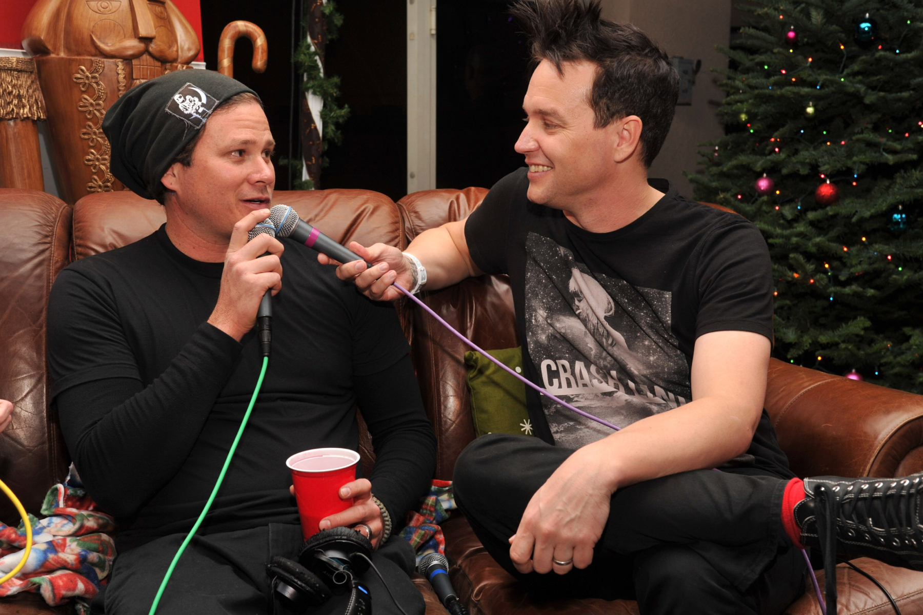 Are Tom DeLonge and Mark Hoppus Friends? 6 Are Tom DeLonge and Mark Hoppus Friends?