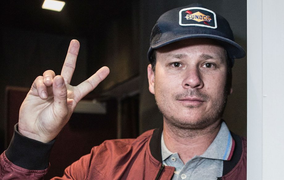 Is Tom DeLonge Vegan? Exploring the Musician's Dietary Choices and Impact on Culture 6 Is Tom DeLonge Vegan? Exploring the Musician