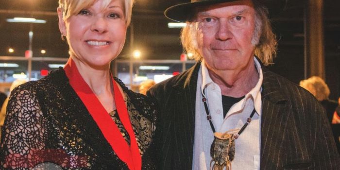 amber young creates emotional art inspired by family and nature amber young creates emotional art inspired by family and nature