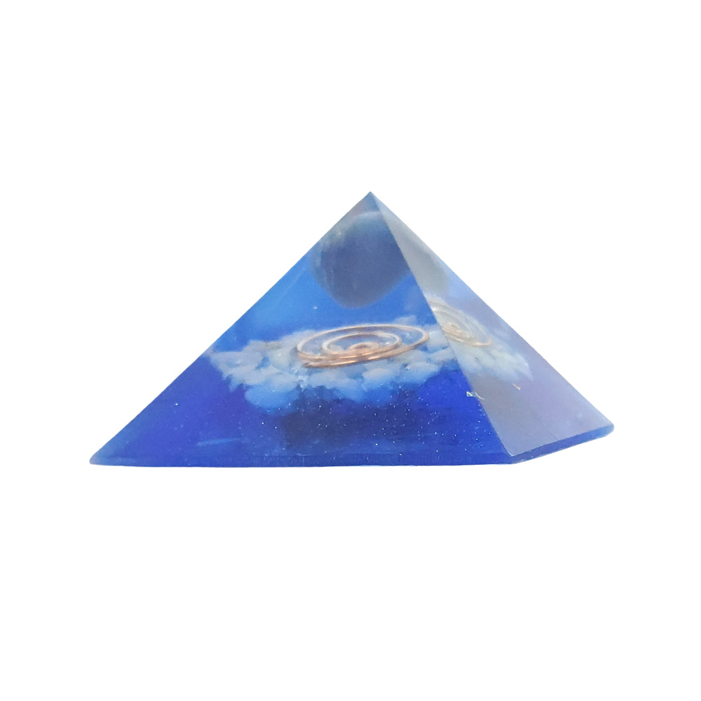 Orgonite Pirâmide Azul com Quartzo Azul - Amigos e Saúde