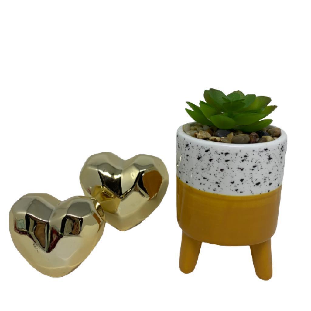 Trio decorativo vaso tripé caramelo e corações 3D cerâmico