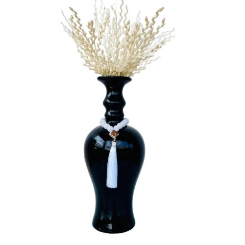 Vaso garrafa preto brilho moderno com planta seca artificial