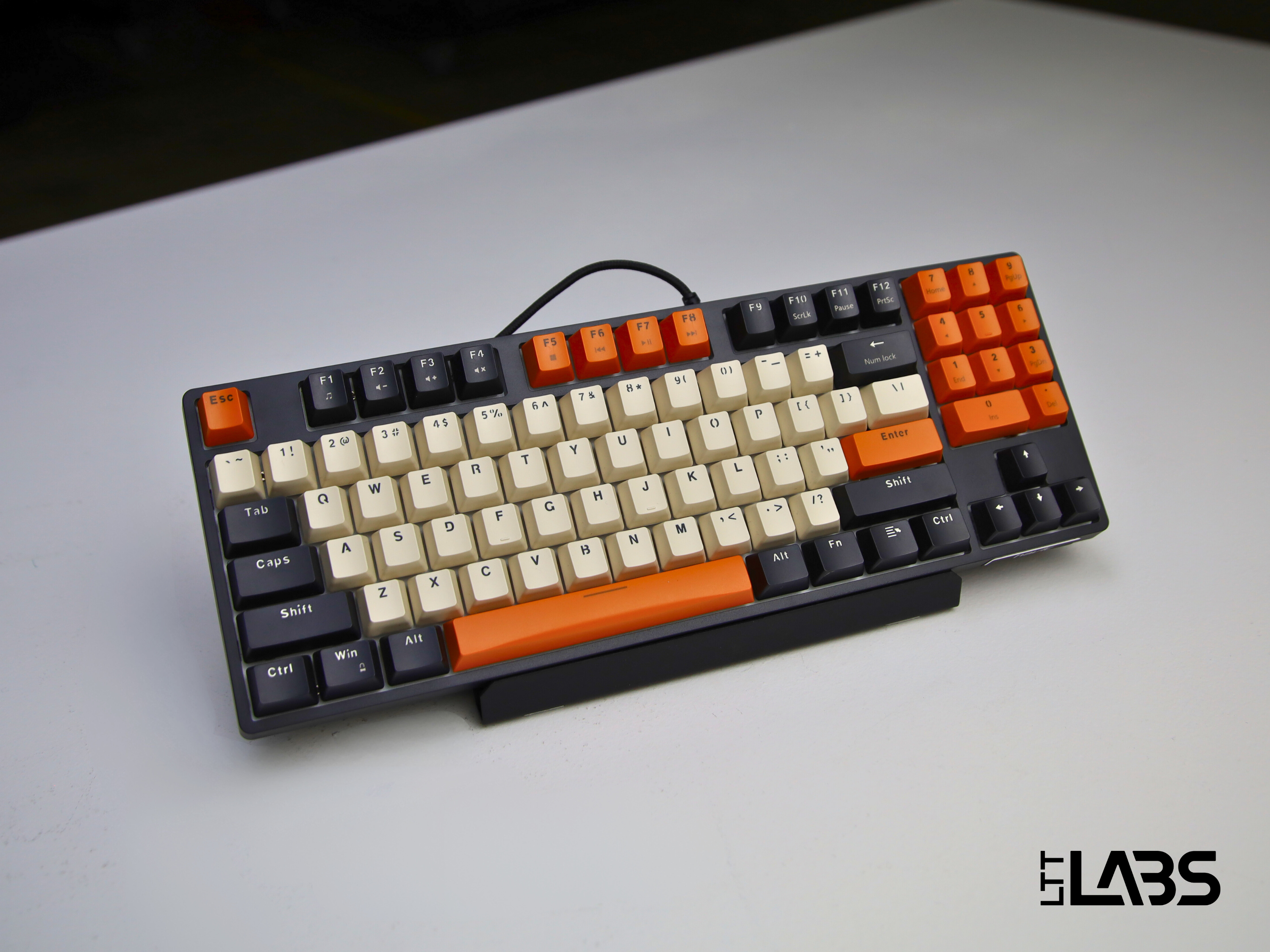 Havit KB487L | LTT Labs