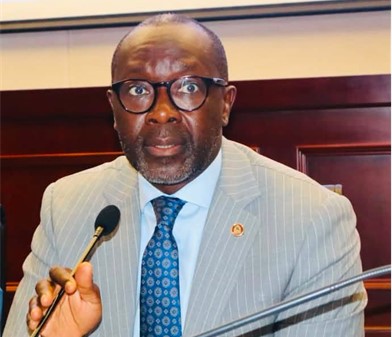 Senator Decries Selective Justice in Cocaine Probe -Says junior officers scapegoated while seniors shielded