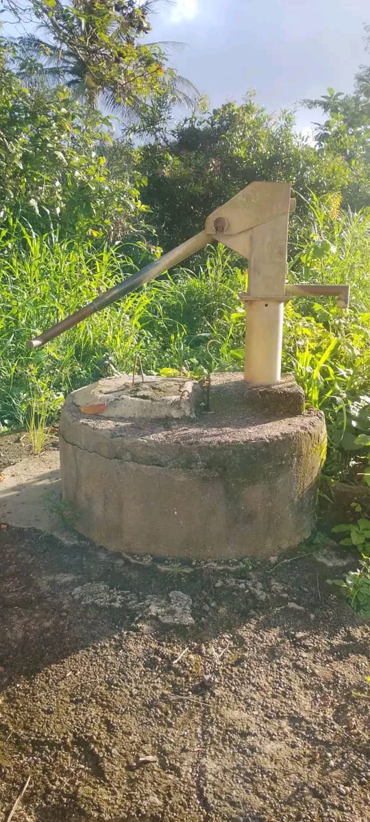 Safe Drinking Water Crisis Escalates in Gbonkonimah As The Only Public Hand Pump Fails