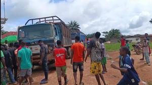 Nimba Citizens Seize Trucks Over Damaged Bridges