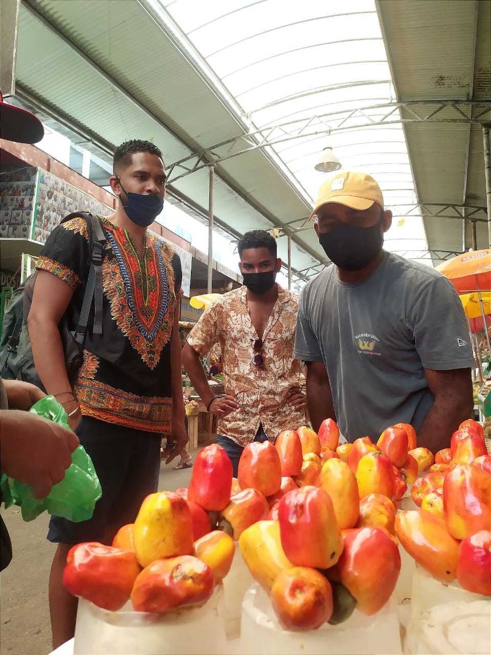 Prove as delícias da feira de São Joaquim