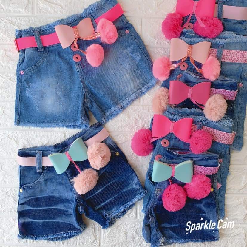 Short Jeans com Pochete 