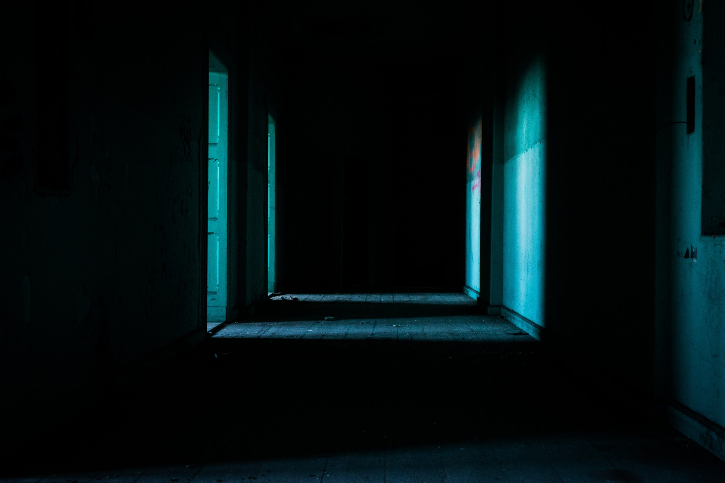 kamil-feczko-GhxWry42_zQ-unsplash