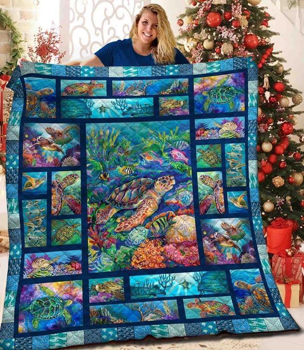 Turtle In The Ocean Animal Lover Quilt Blanket