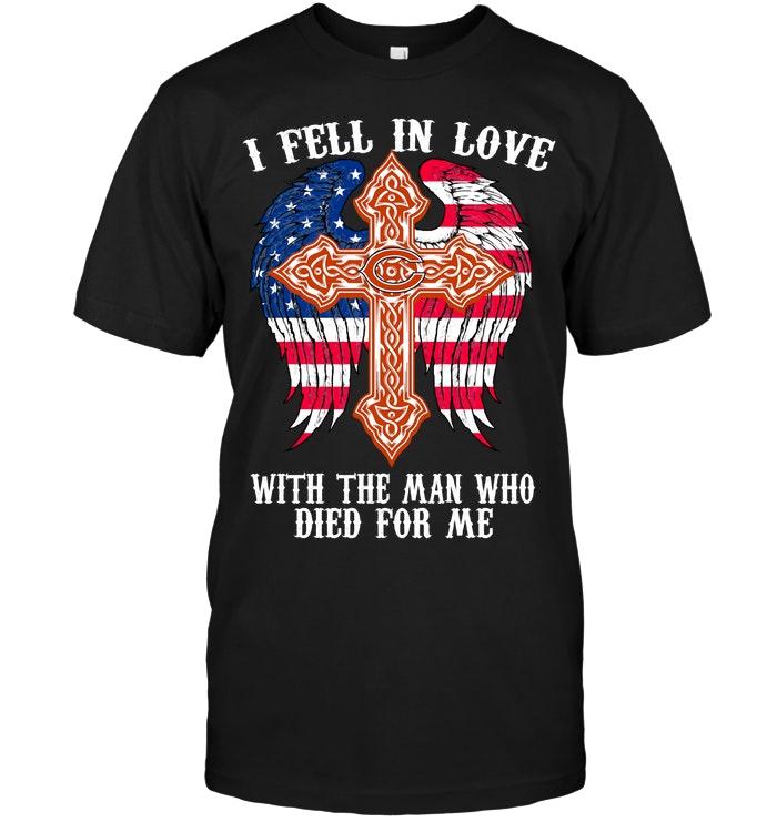 I Fell In Love With The Man Who Died For Me Chicago Bears Jesus Cross Wings Shirt