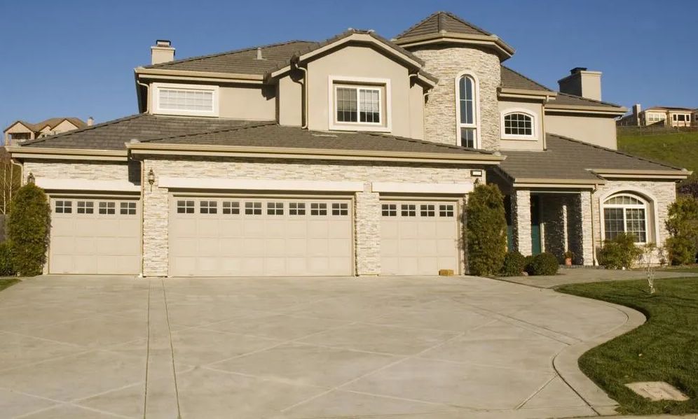 stamped concrete patio with pergola