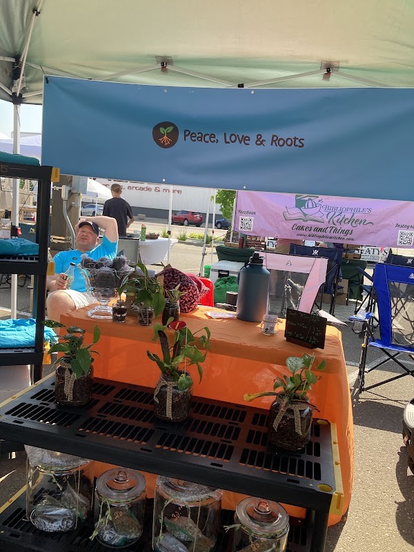 Farm & Art Market Downtown