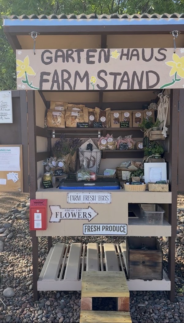 Garten Haus Farm Stand