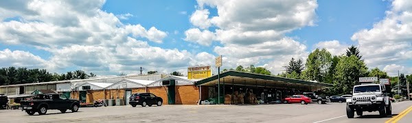 Leighty's Farm Market & Flower World Greenhouse