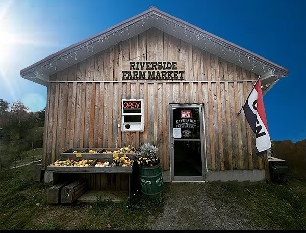 Riverside Farm Market