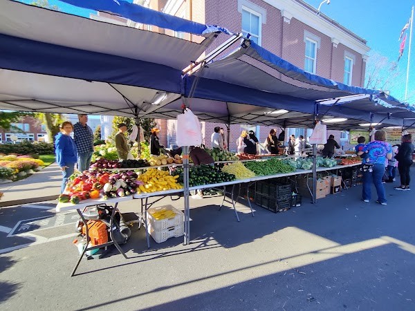 Main Street Murfreesboro Saturday Market