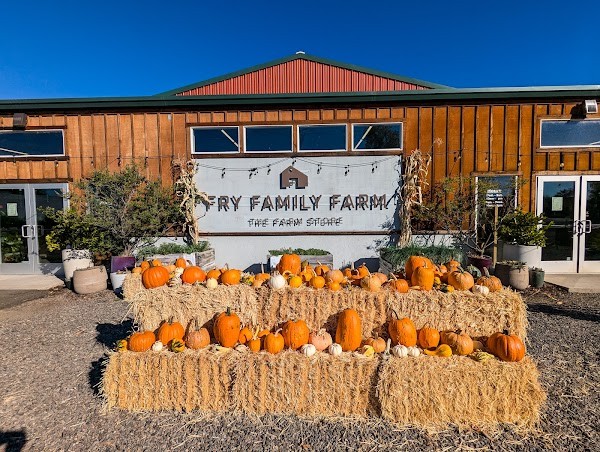 Fry Family Farm Store