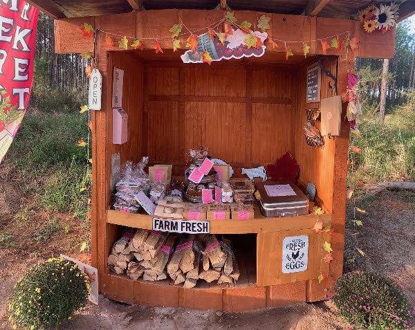 The Crooked Pine Farm Stand