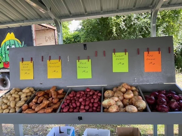 Buck’s Farmstand