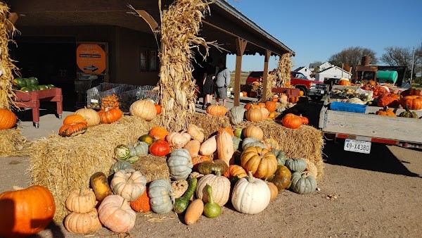 Helgoth's Roadside Market
