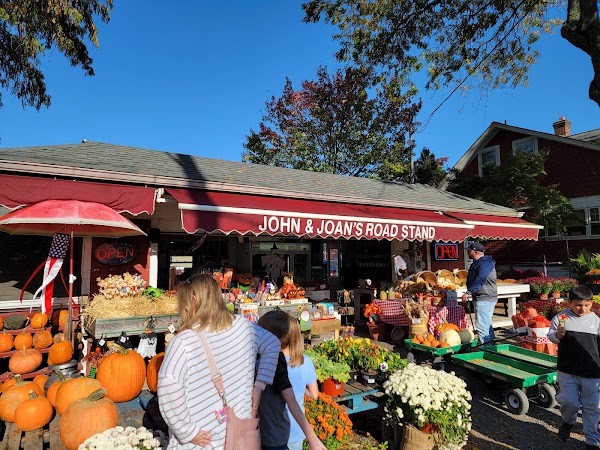 John and Joan Roadstand