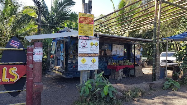 Twin Falls Maui Farm Stand