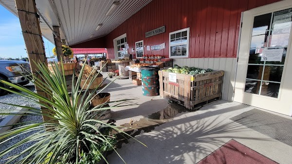 T.S. Smith Orchard Point Market