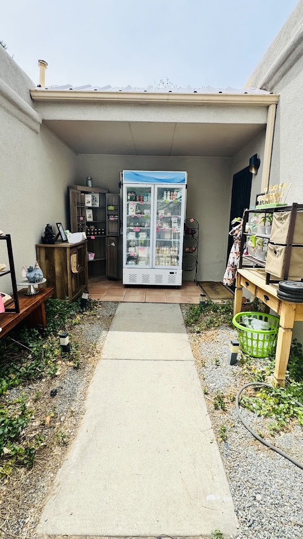 Self Serve Farm Stand