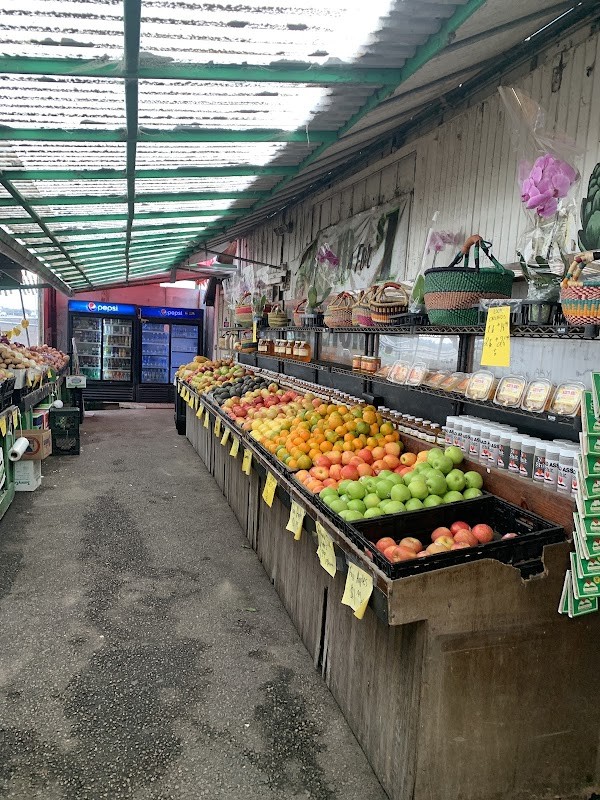 Produce stand